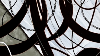 نقاشی دکوراتیو از دنیای زیبای سنگ ها و زنجیر ها